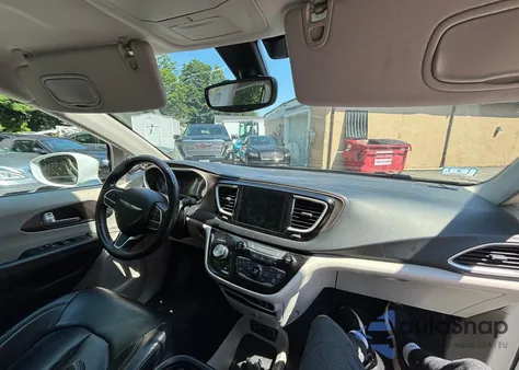 2017 Chrysler Pacifica Touring L from USA, damaged, VIN 2C4RC1BG7HR564616